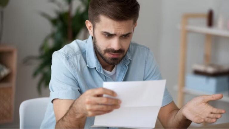 A operadora exigiu a cobrança de multa e aviso prévio para cancelamento do plano de saúde? Leia esse artigo até o final e saiba seus direitos.