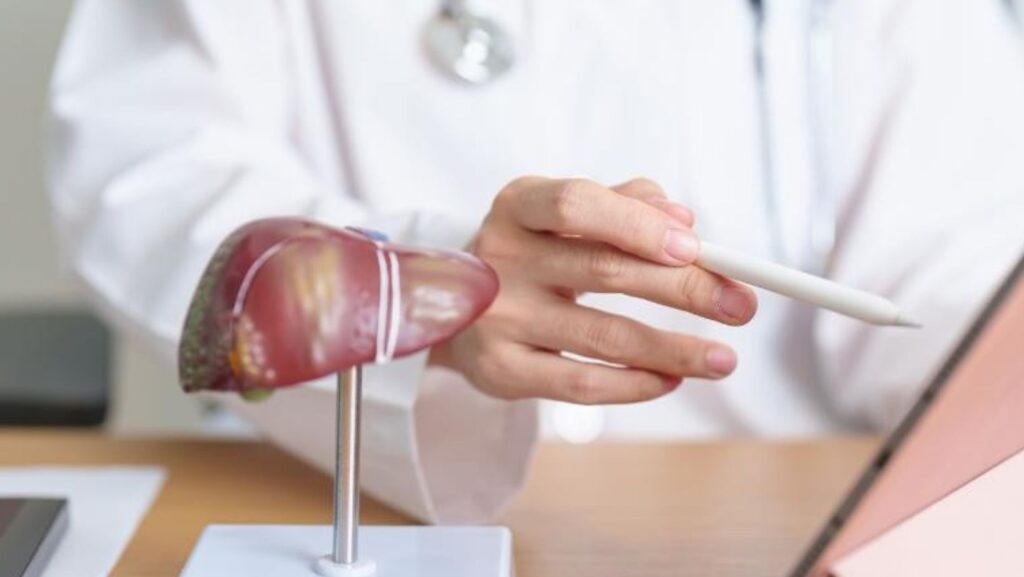 Havendo indicação médica, o plano de saúde deve cobrir o tratamento com radioembolização hepática.
