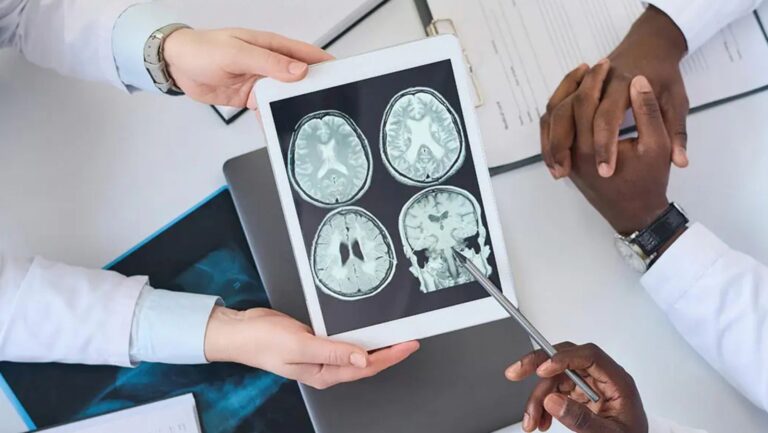 Havendo indicação médica, o plano de saúde deve cobrir o tratamento cirúrgico da epilepsia.