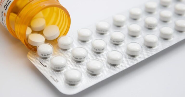 Havendo indicação médica, o plano de saúde pode recusar o Ponatinibe.