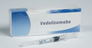 Havendo indicação médica, o plano de saúde pode recusar o Vedolizumabe.