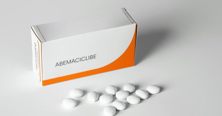 Havendo indicação médica, o plano de saúde pode recusar o Abemaciclibe.