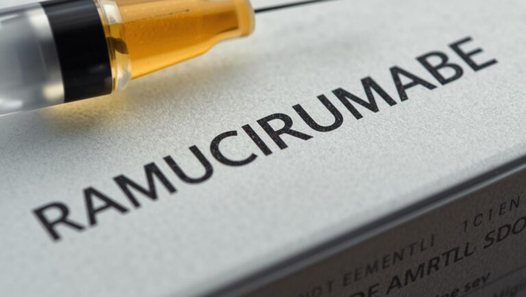 Havendo indicação médica, o plano de saúde pode recusar Ramucirumabe.