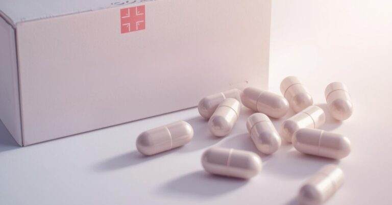 Havendo indicação médica, o SUS pode negar o Zanubrutinibe.