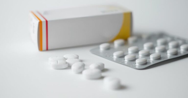 Havendo indicação médica, o SUS pode negar o Sotorasibe.