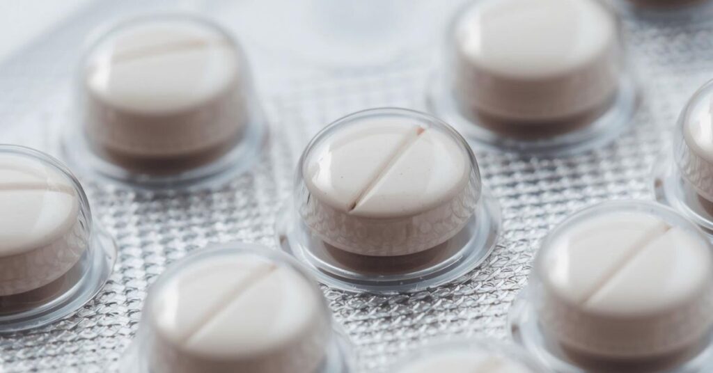 Havendo indicação médica, o plano de saúde pode recusar Belzutifano.