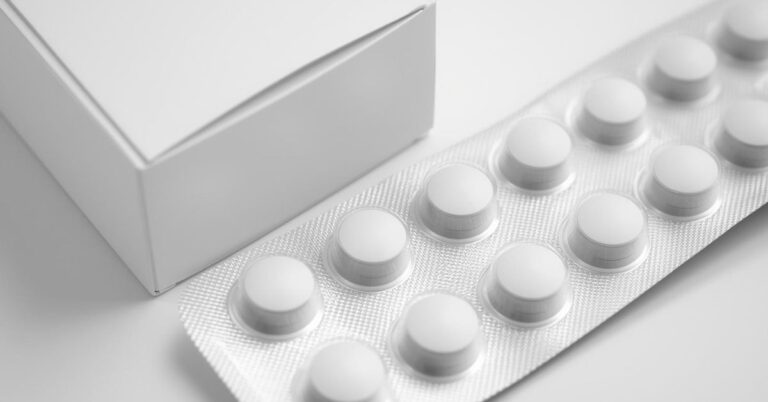 Havendo indicação médica, o plano de saúde deve cobrir o Binimetinibe.