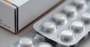 Havendo indicação médica, o plano de saúde deve cobrir o Binimetinibe.