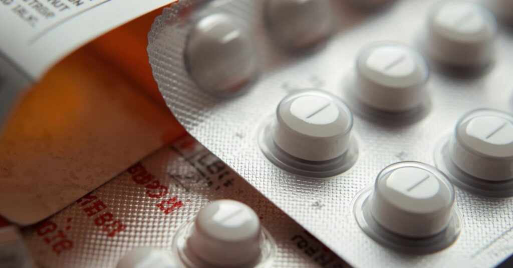 Havendo indicação médica, o plano de saúde deve cobrir o Binimetinibe.