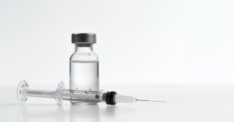 Havendo indicação médica, o plano de saúde deve cobrir o medicamento.