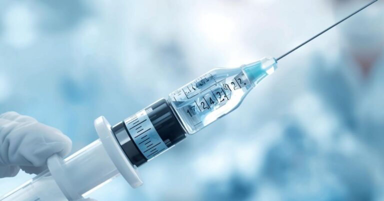 Havendo indicação médica, o plano de saúde deve cobrir o medicamento.