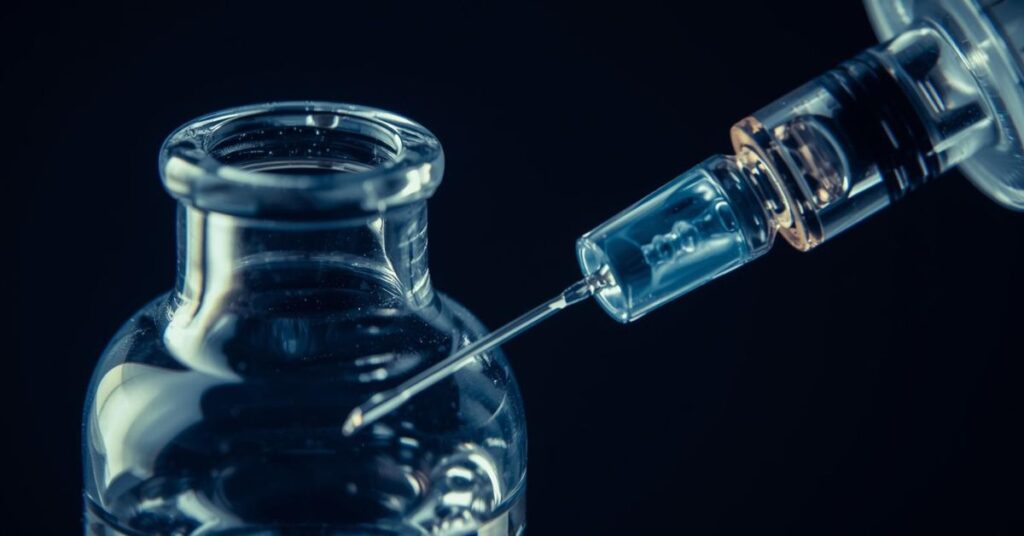 Havendo indicação médica, o plano de saúde deve cobrir o Bortezomibe.