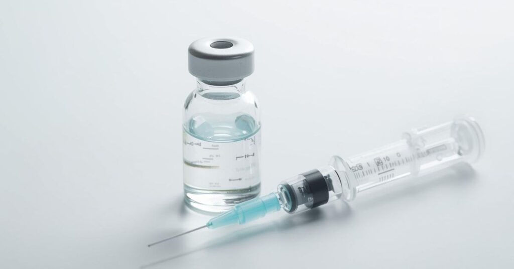 Havendo indicação médica, o plano de saúde deve cobrir o Bortezomibe.